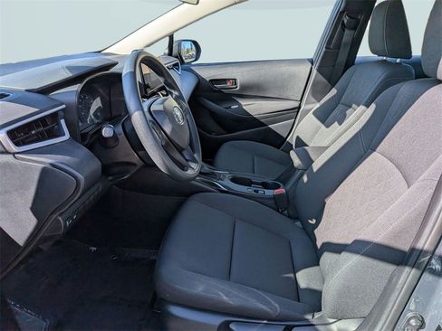 Used 2025 Toyota Corolla LE image 14