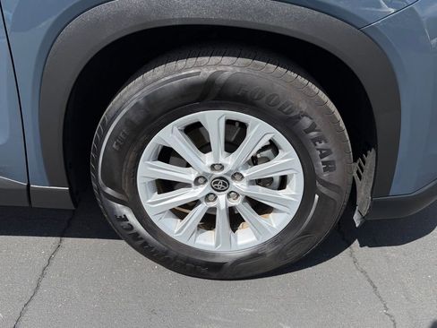 Certified 2024 Toyota Grand Highlander FWD image 9