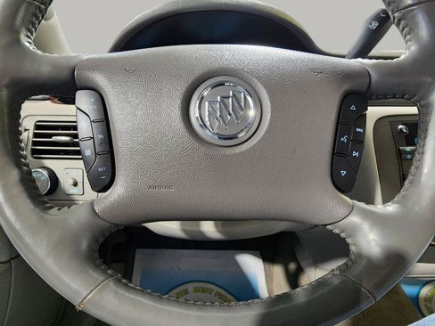 Used 2008 Buick Lucerne CXL w/ Ultra Confidence Package FWD image 17