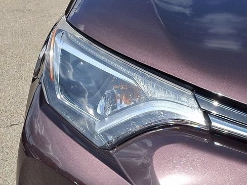 Used 2016 Toyota RAV4 XLE w/ Convenience Package AWD/4WD image 9