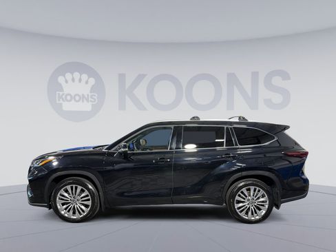 Used 2024 Toyota Highlander Platinum AWD/4WD image 13