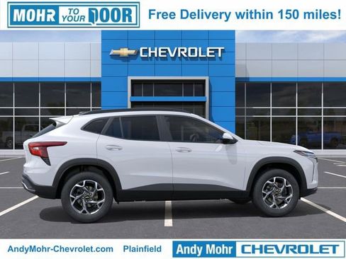 New 2026 Chevrolet Trax LT w/ Driver Confidence Package FWD image 6