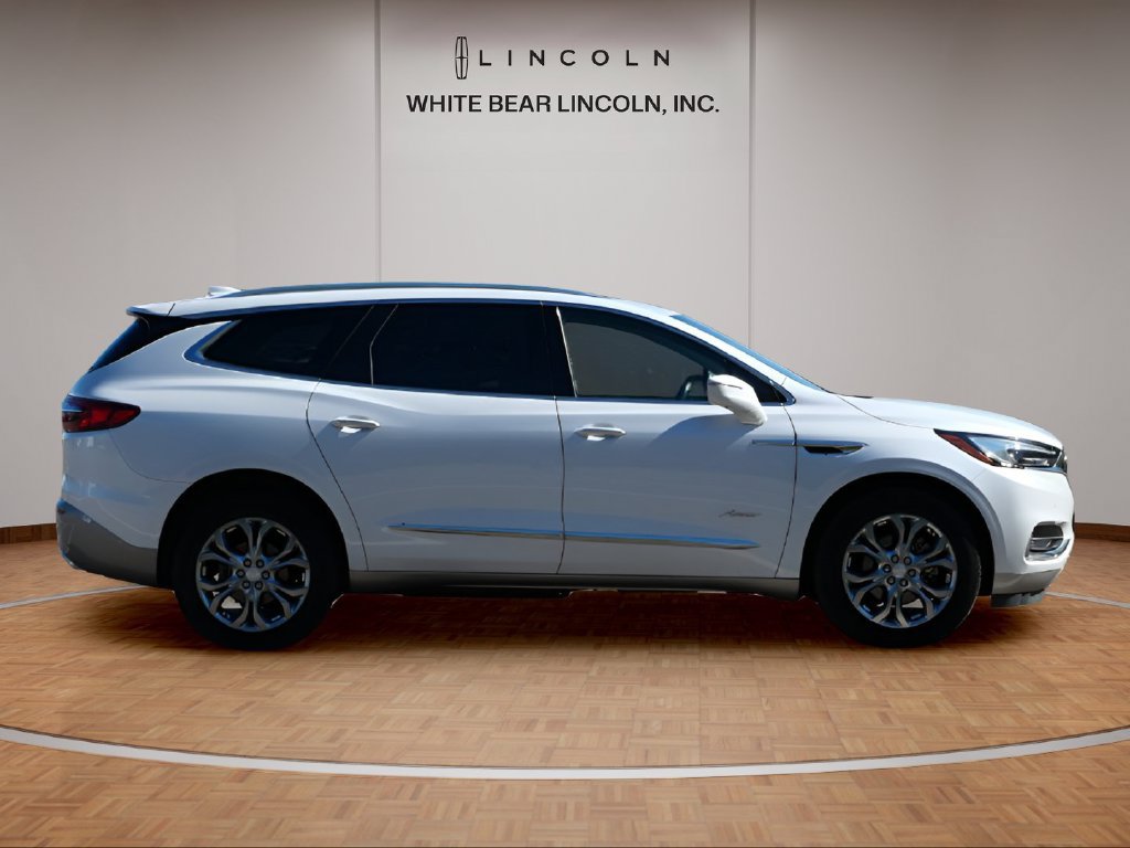 Used 2019 Buick Enclave Avenir w/ Avenir Technology Package AWD/4WD image 4
