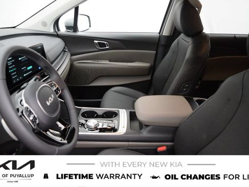 New 2026 Kia Carnival EX FWD image 10