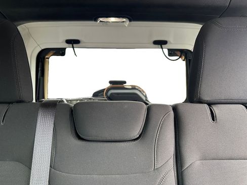 Used 2018 Jeep Wrangler Unlimited Sport S image 20