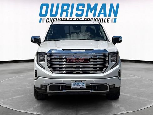 Used 2025 GMC Sierra 1500 Denali w/ Technology Package AWD/4WD image 8