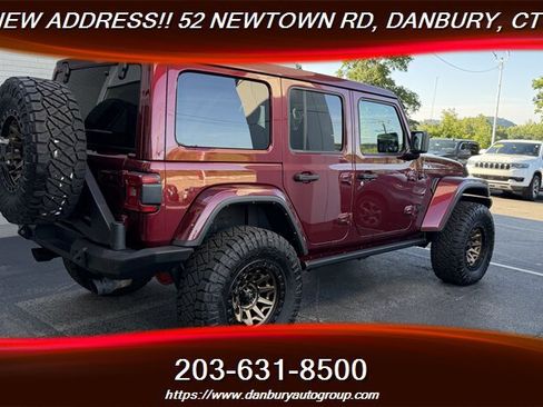 Used 2021 Jeep Wrangler Unlimited Sahara AWD/4WD image 5