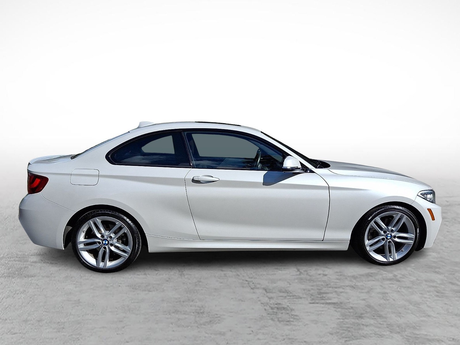 Used 2017 BMW 230i xDrive Coupe AWD/4WD image 7