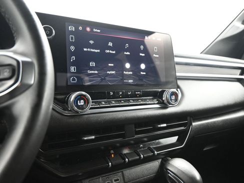 Used 2024 GMC Canyon Elevation w/ Convenience Package image 9