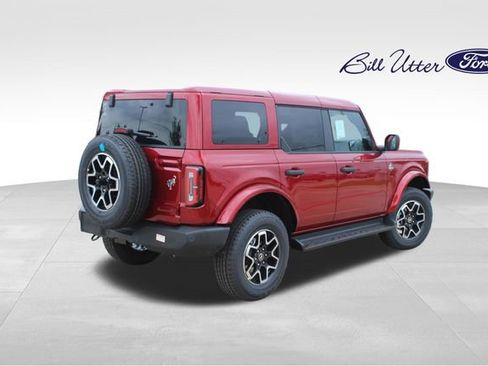 New 2026 Ford Bronco Outer Banks image 3