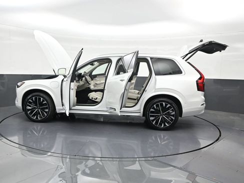 New 2026 Volvo XC90 T8 Ultra w/ Protection Package Premier AWD/4WD image 31