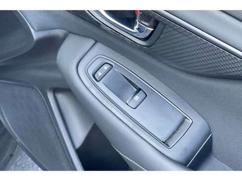 Used 2025 Subaru Outback Premium image 22