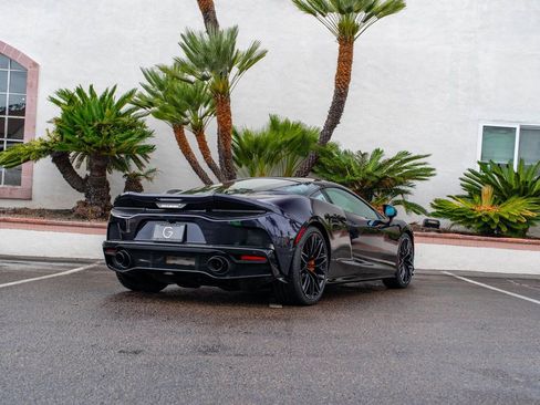 Used 2023 McLaren GT image 4