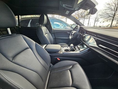 Used 2021 Audi Q8 Prestige w/ Prestige Package image 9