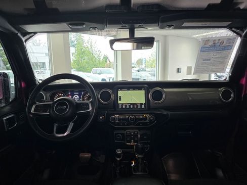 Used 2022 Jeep Wrangler Unlimited Sahara image 23