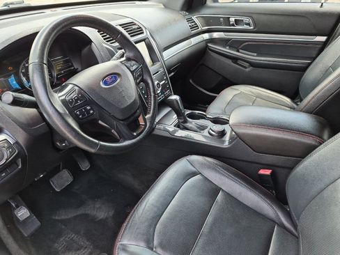 Used 2017 Ford Explorer Sport w/ Equipment Group 401A AWD/4WD image 9