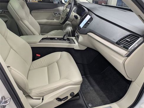 Certified 2024 Volvo XC90 T8 Plus image 29
