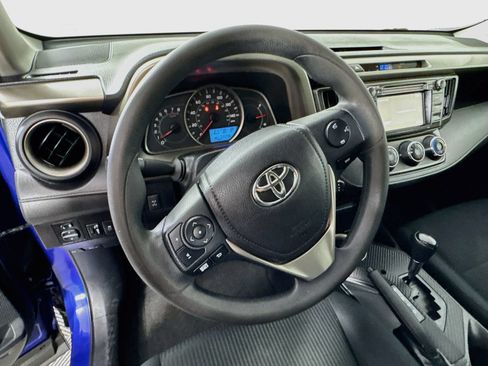 Used 2015 Toyota RAV4 LE AWD/4WD image 9