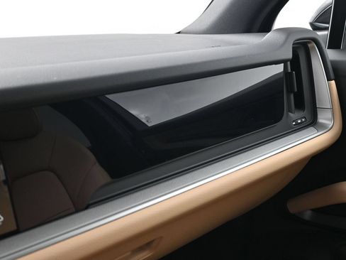 Certified 2026 Porsche Cayenne AWD/4WD image 22