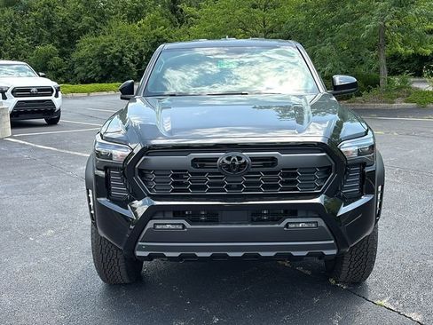 New 2026 Toyota Tacoma TRD Off-Road AWD/4WD image 6