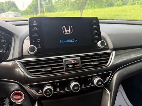 Used 2018 Honda Accord Sport image 5