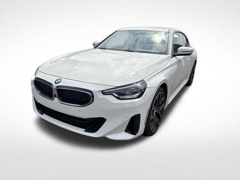 Used 2024 BMW 230i xDrive Coupe w/ Convenience Package AWD/4WD image 4