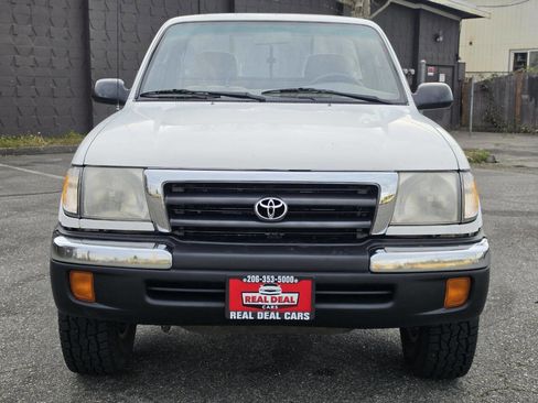 Used 2000 Toyota Tacoma 4x4 Regular Cab image 2