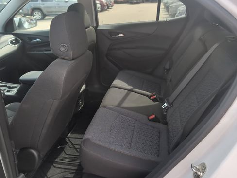 Used 2023 Chevrolet Equinox LT AWD/4WD image 17