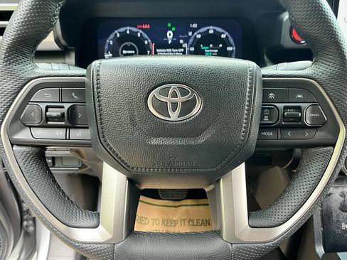 Used 2024 Toyota Tacoma TRD Off-Road w/ TRD Off Road Upgrade Package AWD/4WD image 14