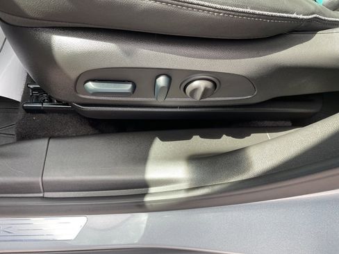 Certified 2023 Buick Encore GX Essence w/ Experience Buick Package image 8