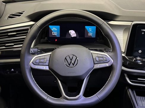 New 2026 Volkswagen Atlas Cross Sport SE image 9