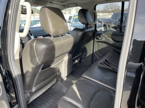Used 2011 Nissan Frontier PRO-4X w/ Pro-4x Luxury Pkg image 12