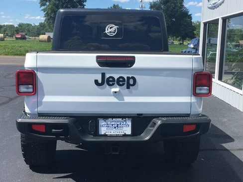 Used 2020 Jeep Gladiator Sport w/ Quick Order Package 24S AWD/4WD image 8