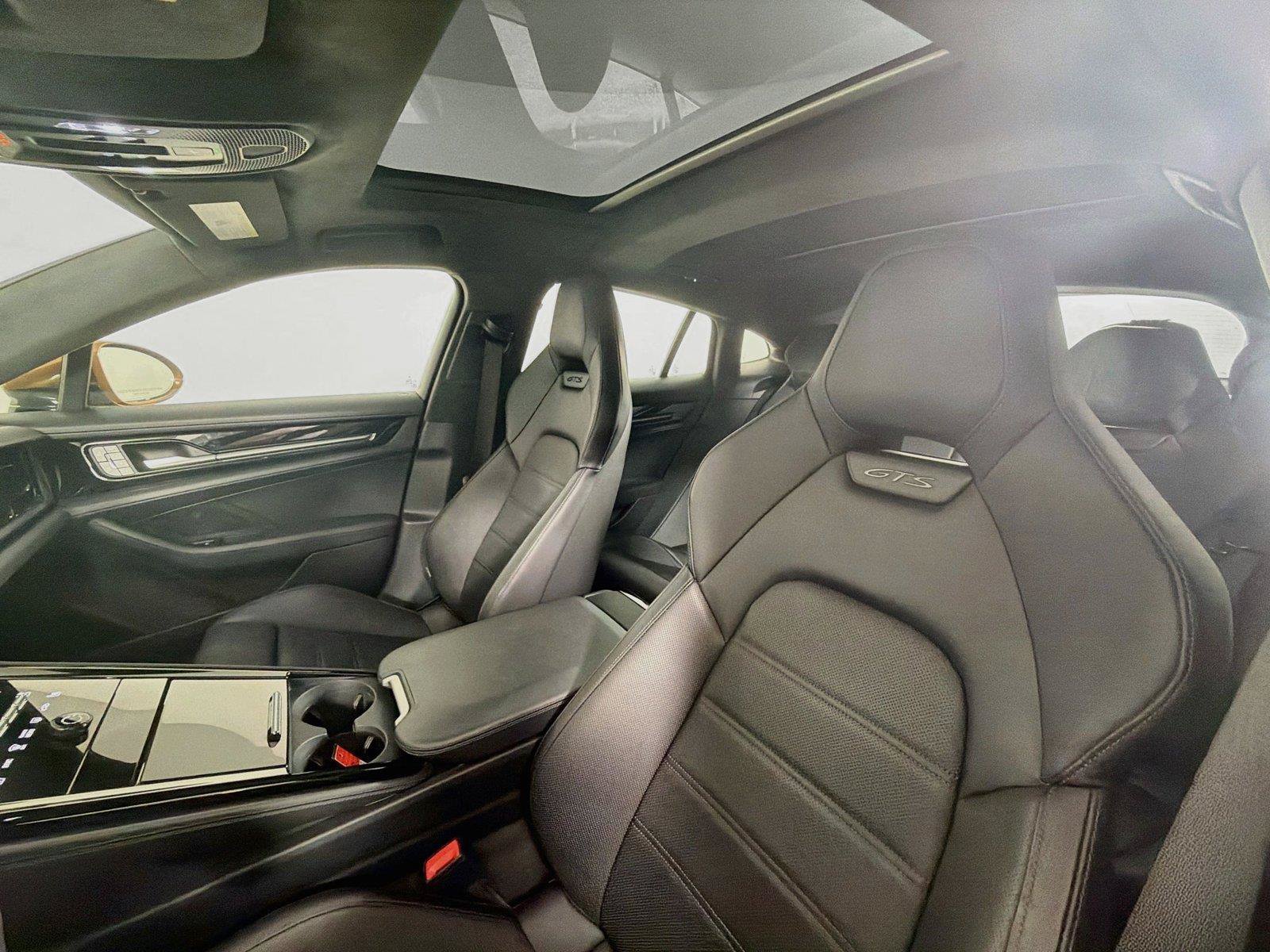 Certified 2025 Porsche Panamera GTS AWD/4WD image 5
