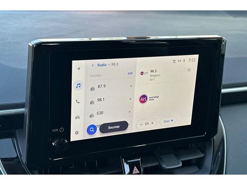 Used 2023 Toyota Corolla LE image 19