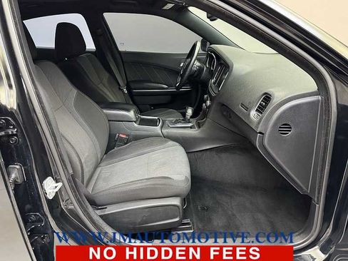Used 2015 Dodge Charger SXT RWD image 20