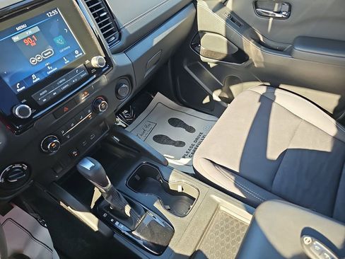 Used 2023 Nissan Frontier SV w/ Midnight Edition Package image 28