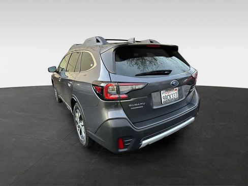 Used 2022 Subaru Outback Limited XT image 4