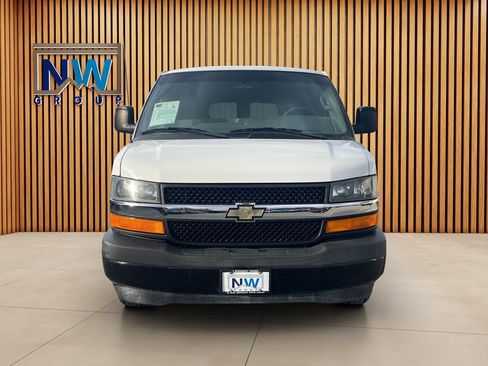 Used 2016 Chevrolet Express 2500 LT w/ LT Preferred Equipment Group image 2