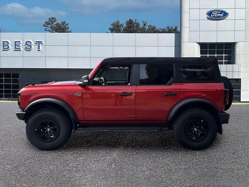 Used 2024 Ford Bronco Wildtrak image 5