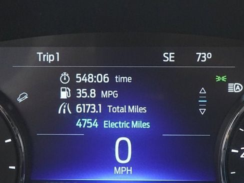 Used 2021 Ford Escape SE image 15