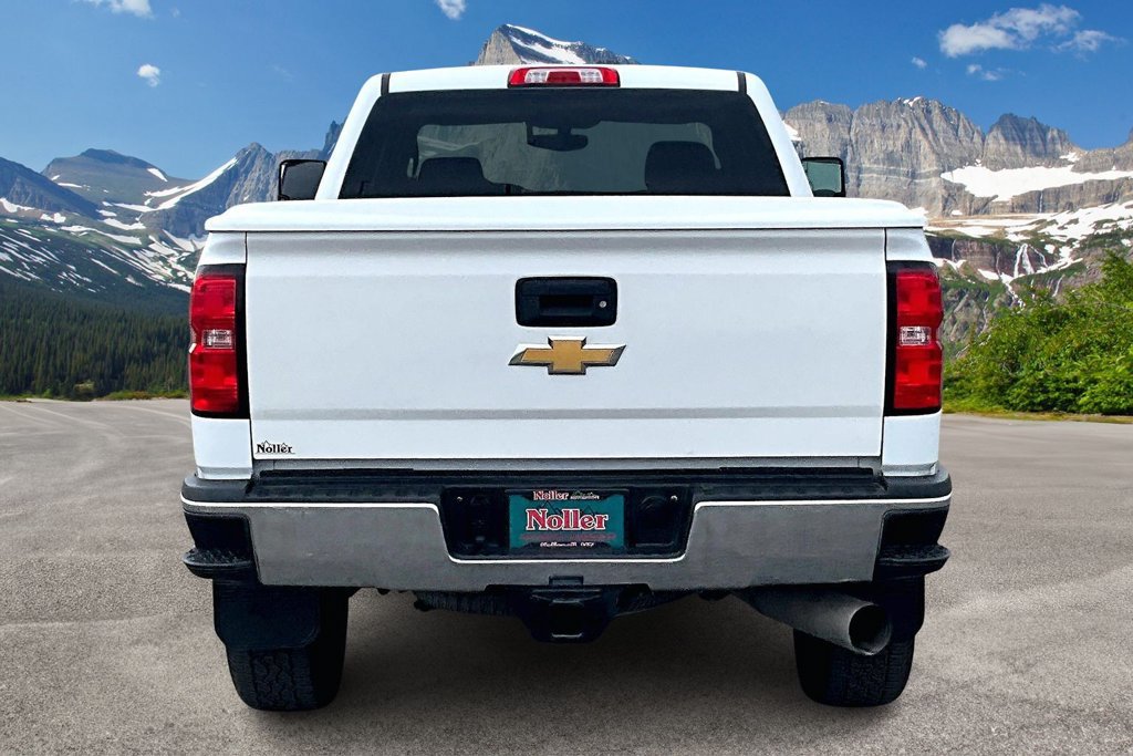 Used 2018 Chevrolet Silverado 2500 LT AWD/4WD image 4