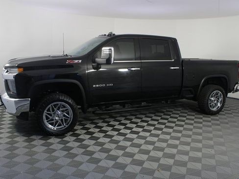 Used 2020 Chevrolet Silverado 2500 LTZ w/ LTZ Premium Package image 2