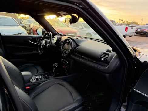 Used 2017 MINI Cooper Clubman FWD image 26