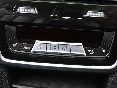 Used 2019 BMW X7 xDrive40i w/ Dynamic Handling Package image 45