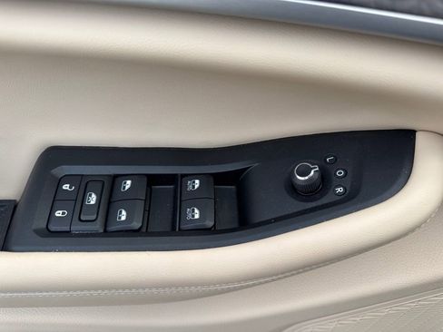 Used 2023 Jeep Grand Cherokee L Limited image 27