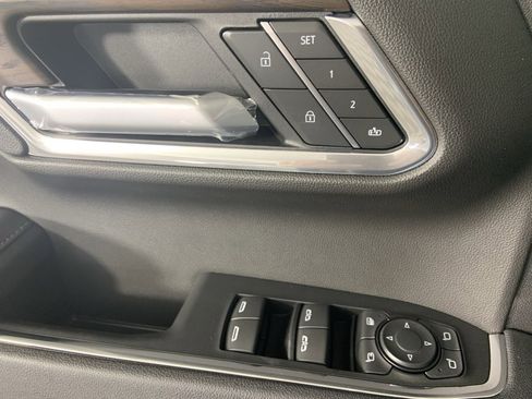 Used 2025 GMC Sierra 1500 SLT w/ SLT Premium Plus Package image 24