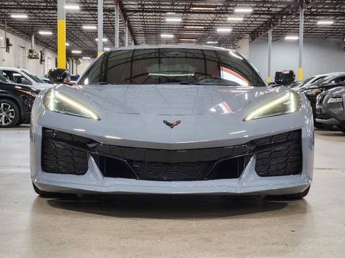 Used 2025 Chevrolet Corvette Z06 image 2