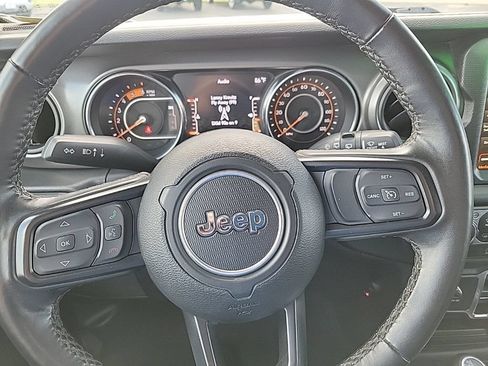 Used 2023 Jeep Wrangler Unlimited Sport AWD/4WD image 14
