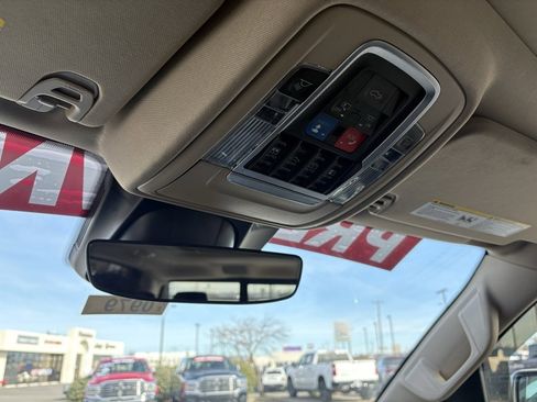 Used 2021 RAM 1500 Laramie image 21